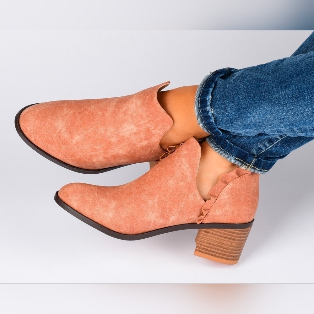 New in Box | Journee Collection Lennie Ruffle Block Heel Ankle Boots - Brown 7.5